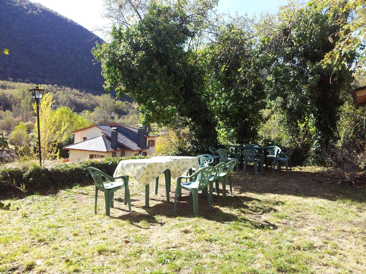 Hotel Rural El Urogallo Murias de Paredes Luaran gambar