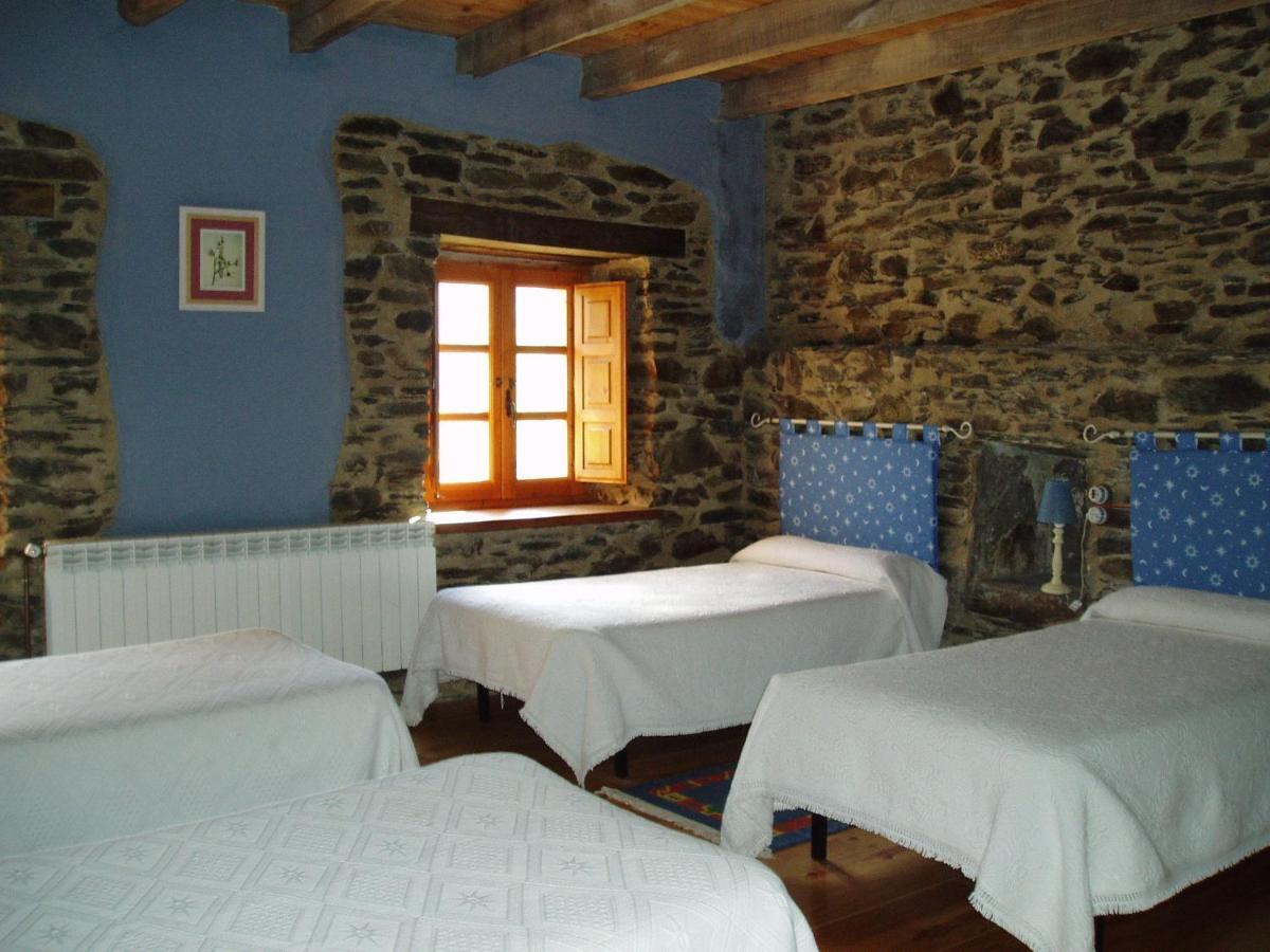 Hotel Rural El Urogallo Murias de Paredes Bilik gambar