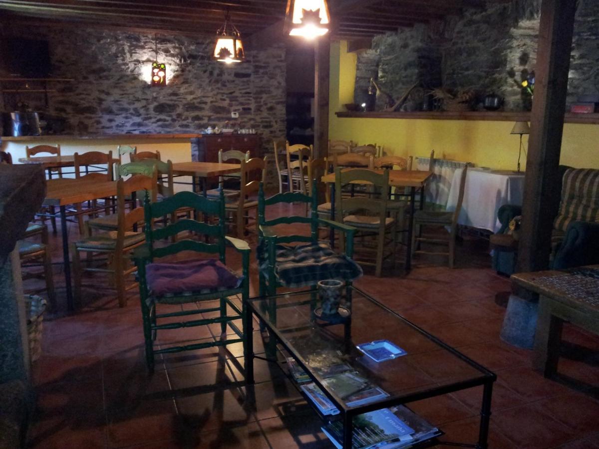 Hotel Rural El Urogallo Murias de Paredes Luaran gambar