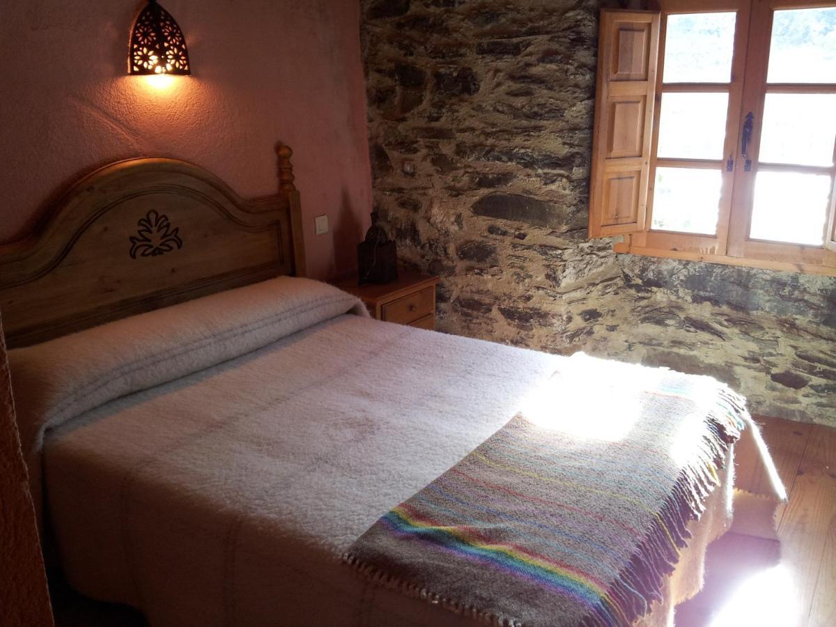 Hotel Rural El Urogallo Murias de Paredes Bilik gambar