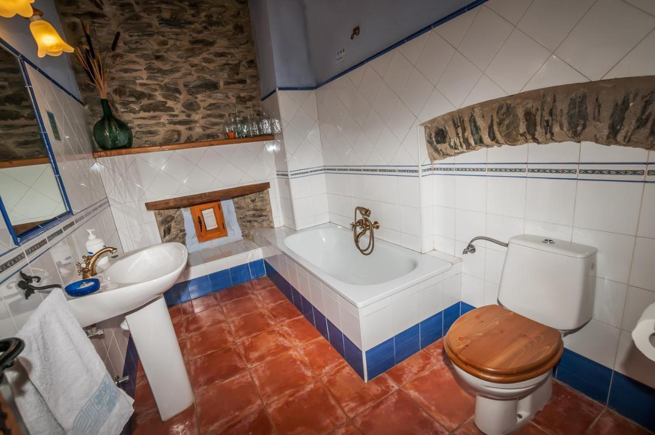 Hotel Rural El Urogallo Murias de Paredes Luaran gambar