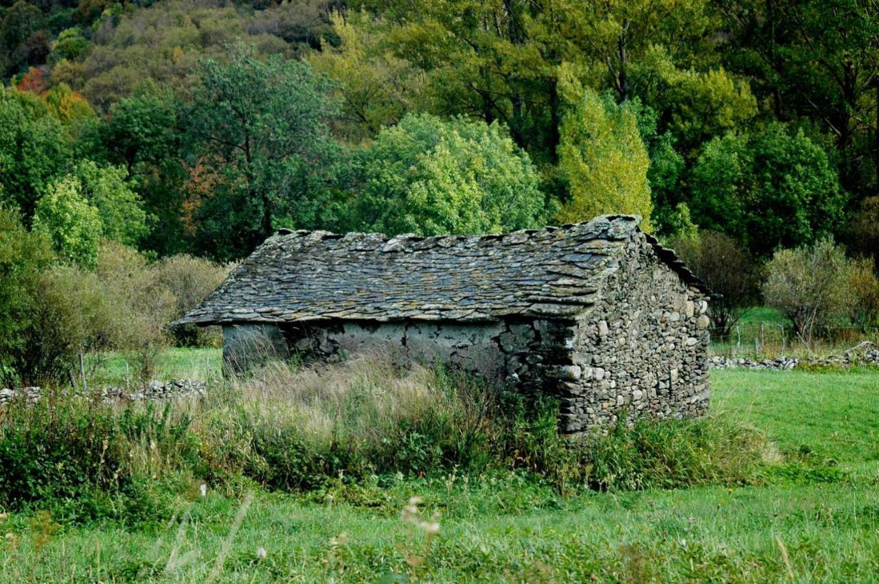 Hotel Rural El Urogallo Murias de Paredes Luaran gambar